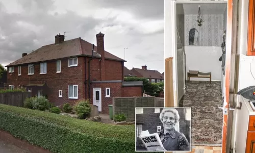 صفع وسحب من الشعر.. قوى خارقة ترعب سكان منزل في إنجلترا وهذا ما حدث لصائدي الأشباح