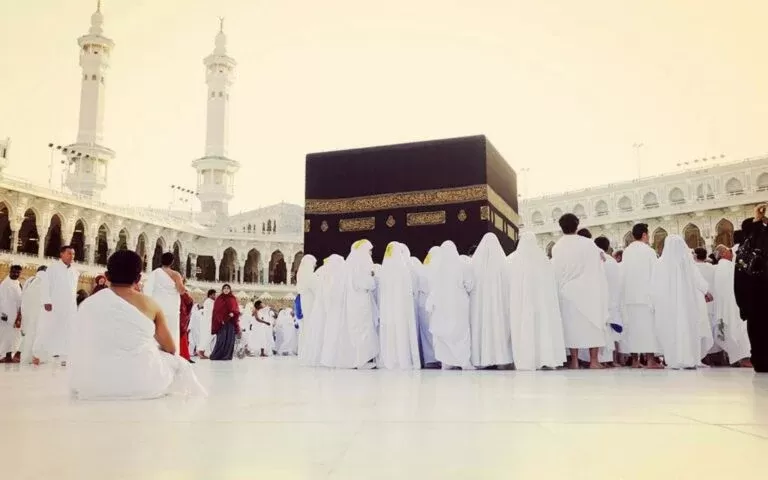 السعودية تكشف عن سن الاطفال المسموح لهم اداء العمرة