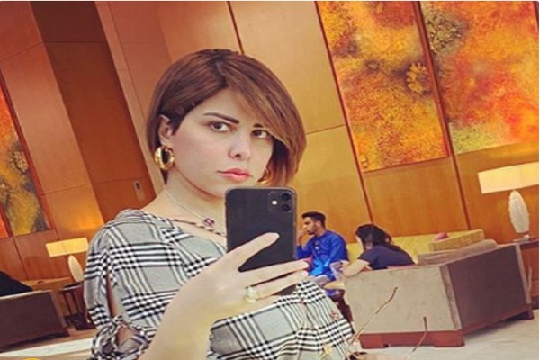 شاهد: الفنانة الكويتية “شمس” تواجه فيروس كورونا بوصلة رقص ..”أرقص وشوفها وين توصل”
