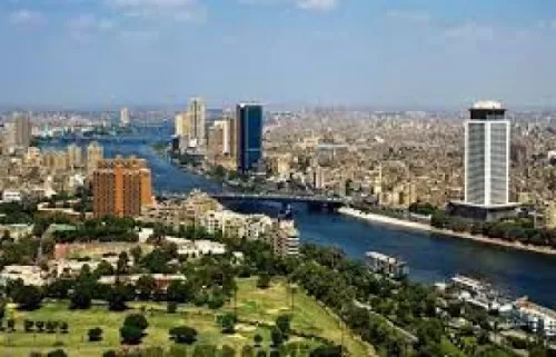 شاهد: تفاصيل جديدة في قضية نهب اموال وذهب بالملايين من شقة مسؤول يمني في القاهرة