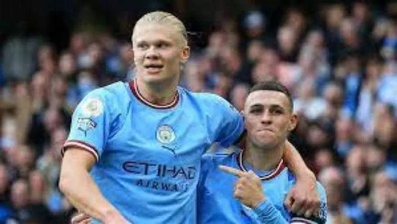 مانشستر سيتي يتصدر الدوري الانجليزي وينتزع القمة من أرسنال