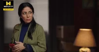 شاهد.. مسلسل لعبة نيوتن الحلقة 4 الرابعة.. طرد منى زكى من غرفتها للشارع