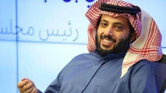 أسطورة الكرة السعودية يوجه رسالة مؤثرة لتركي آل الشيخ