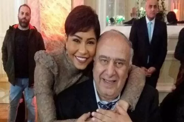 بعد طلاقها.. والد حسام حبيب يثير الجدل برسالة غامضة للفنانة شيرين!