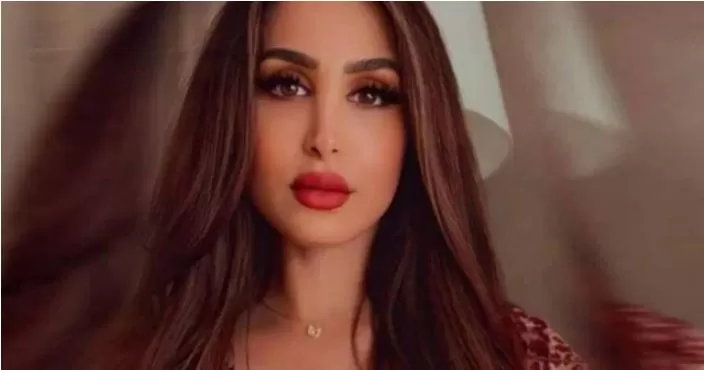 فيديو للسعودية هند القحطاني بدون فلتر يفضح تقدمها بالعمر
