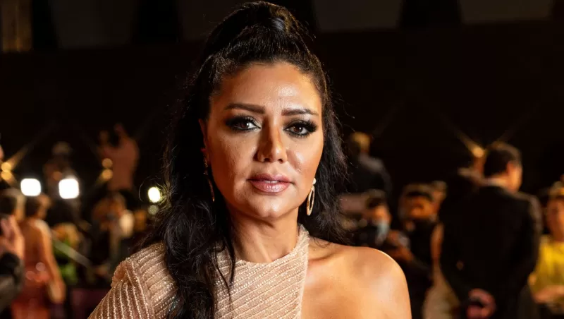 شاهد كيف تسدد رانيا يوسف اقساط ديونها