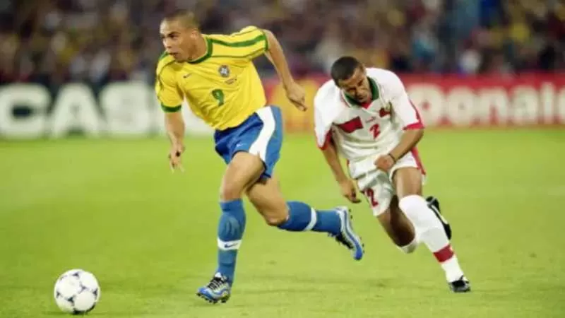 المغرب يستضيف البرازيل في مباراة تاريخية