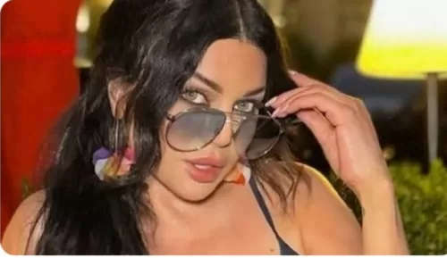 كاميرات خاصة تلتقط صور فاضحة لهيفاء وهبي وهي تقوم بهذا الفعل المشين تحت ضوء القمر
