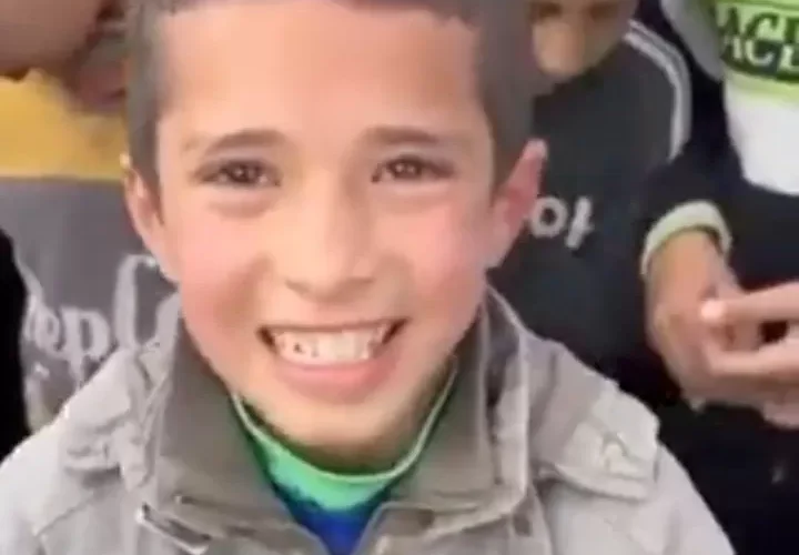 شاهد: تركي آل الشيخ يفرح المملكة بقبول طلب الولد السوري الخارج من انقاذ الزلزال..يريد رؤية رونالدو لاعب النصر السعودي