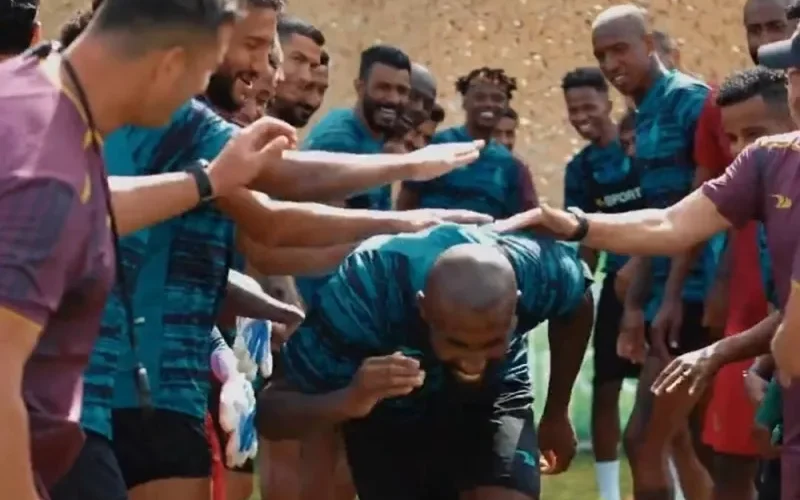 شاهد: استقبال حافل لفوفانا في النصر يحرج رونالدو؟