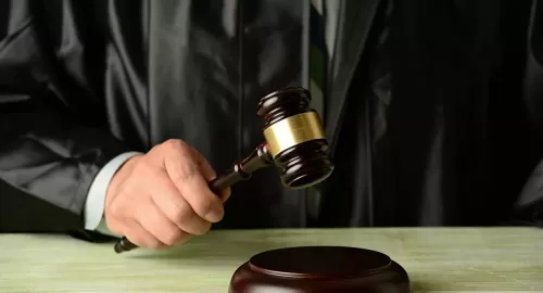 عريس وعروسة يقضيان ليلة الدخلة في التخشيبة في المملكة والسبب صادم