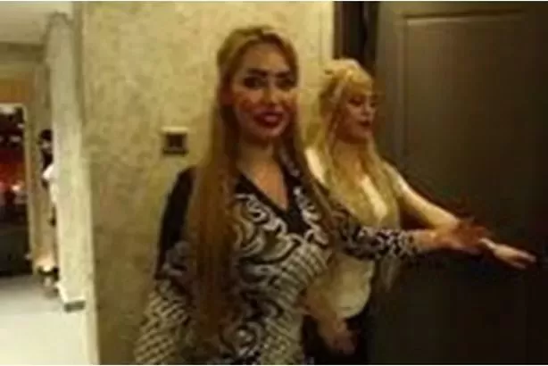 شخص عربي الجنسية ذهب لقضاء «ليلة حمراء» مع 4 نساء فكانت النهاية الصدمة !!