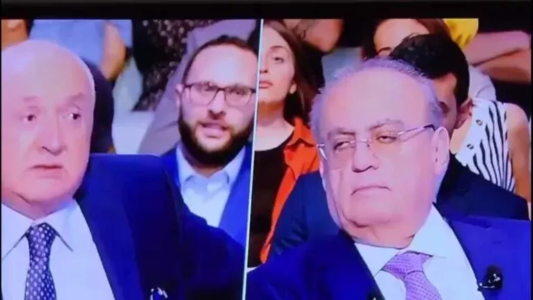 بالفيديو: عراك بالأيدي وشتائم بذيئة بين وزير لبناني ومحلل سياسي اثناء مقابلة تلفزيونية على الهواء