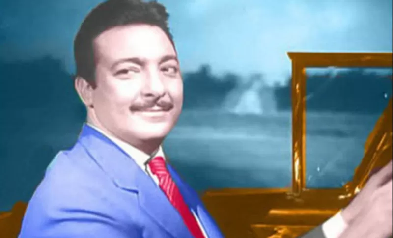 رغم انه لم يصلي ركعة واحدة .. لن تصدق ما السر في وضع ماء زمزم على قبر رشدي أباظة ولماذا أوصى بفرش تربته بالحناء؟