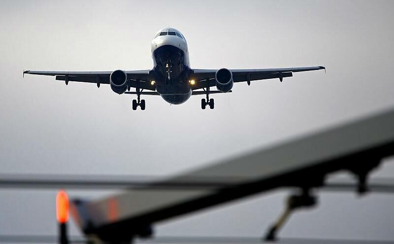 كورونا يتسبب في خلو السماء.. تعرف على خسائر قطاع الطيران بالعالم