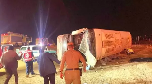انقلاب حافلة بالدمام وتوفى كل من فيها