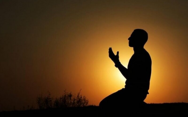 أدعية مستجابة لجلب الرزق والمال وسداد الدين وزيادة البركة
