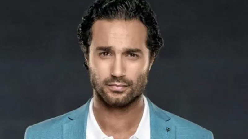 زوجة الفنان كريم فهمي تحرجه وتنشر هذه الصور المثيرة جداً