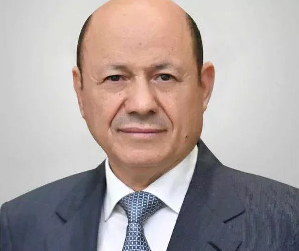 مذيع بقناة اماراتية يتحدث عن حدوث خيانة داخل مكتب الرئاسة بعدن لصالح هذا الطرف ويدعو لهذا الامر