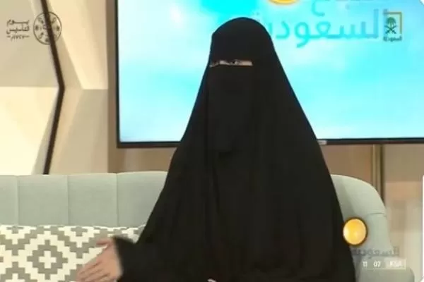 هل يُعد تسجيل الأفراد في التأمينات الاجتماعية دون علمهم مخالفة أو تزوير؟ مستشارة قانونية تجيب -فيديو !!