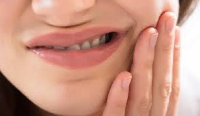 اكتشاف جديد .. علامات جديدة تظهر على الفم تنبئك بالإصابة بفيروس كورونا «كوفيد-19»
