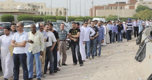 دولة خليجية “تفلتر” عودة الوافدين وقرار حاسم بمنع دخول حامل “الإقامة المنتهية”