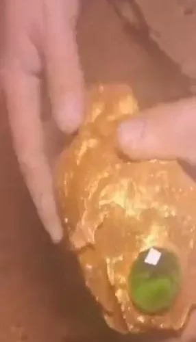شاهد: كنز من الذهب عثر عليه اليمنييون في مكان لا يصدق