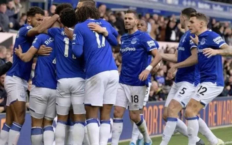 فورست يستعيد عافيته ويتعادل مع إيفرتون