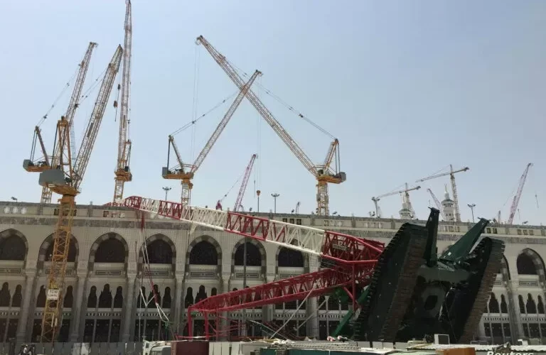 شاهد: حكم جديد في قضية رافعة الحرم يدين بن لادن ويضيف ثلاثة متهمين جدد