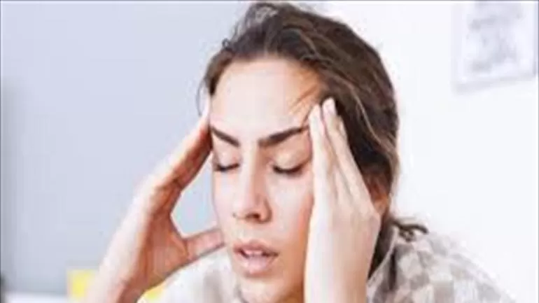 هذا هو سر العلاقة بين الصداع والبرد