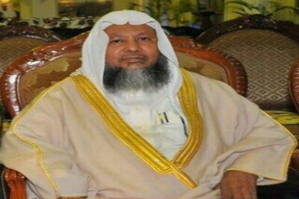 سجّل المصحف تنفيذاً لرغبة الملك فهد.. سيرة موجزة لإمام المسجد النبوي الشيخ محمد أيوب-فيديو