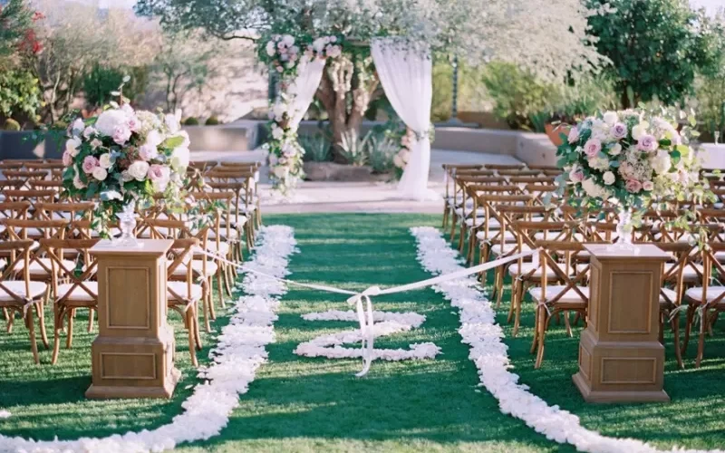 شاهد دعوة زفاف بكلمات قبيحة والفاظ نابيه صممها عروسين ووزعوها على المعازيم فانتهت ليلة دخلتهم  بطريقة لا تتخيلها