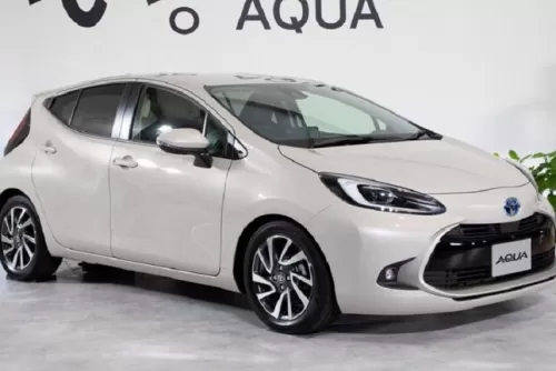 بسعر مغري .. تويوتا تزيح الستار عن سيارة اقتصادية في استهلاك الوقود ..وتكشف عن مواصفاتها (شاهد)