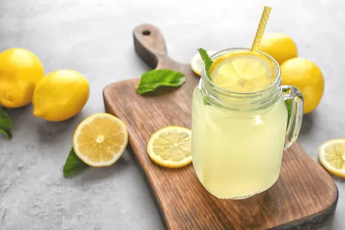 ستفاجئك.. ماذا يحدث لجسمك عند تناول الليمون بعد الإفطار مباشرة؟