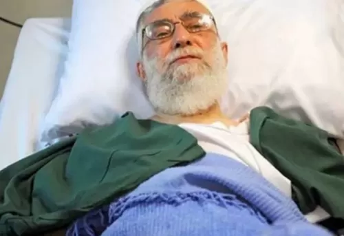 خامنئي على فراش الموت والسبب صادم