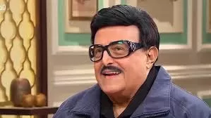 مقربون من سمير غانم حضرو دفنه يكشفون بعد صمت طويل عن الموقف الذي اصابهم بالرعب اثناء دفنه وجعل معظم الحاضرين يغادرون المقبره من شدة الخوف