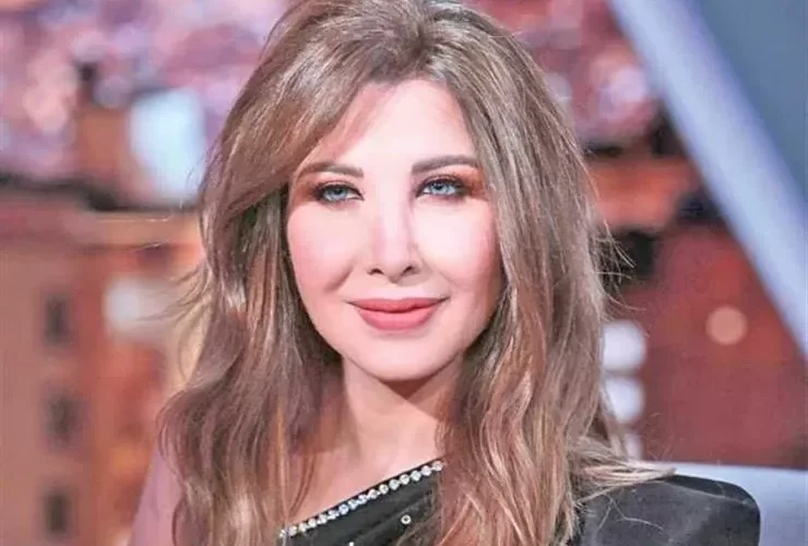 ما فعلته نانسي عجرم في السعودية لحظة رفع الأذان والصلاة وهي تغني على المسرح صدم جمهورها!