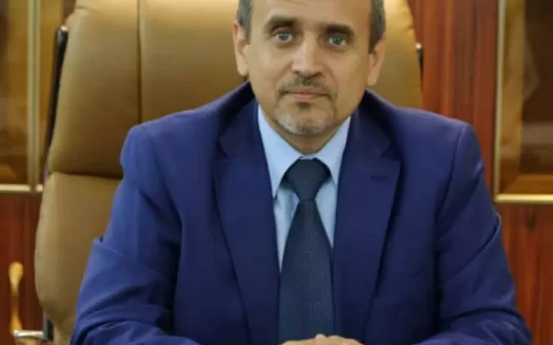 غطى الفضيحة بكارثة .. هذا ما قاله وزير التعليم العالي عن فضيحة المنح الدراسية