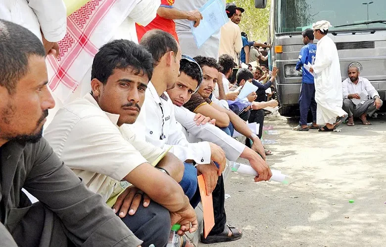 قائمة المهن التي أعلنت السعودية مضاعفة رسوم تجديد اقامة العاملين فيها ومرافقيهم