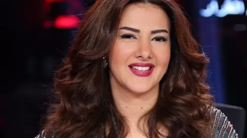 مقربون من عائلة سمير غانم اصيبو بالصدمة بعد ان شاهدو فخامة قصر دنيا سمير غانم الذي اشترته بعد ان عثرت على الكنز الثمين الذي كانت تخفيه والدتها دلال عبد العزيز في هذا المكان السري والفيديو يظهر فخامة ملكية لا تصدق