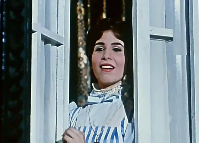 فنانة مصرية شهيرة رمى الأثرياء الملايين تحت قدميها وتوفيت وهي تتسول في الشوارع .. لن تصدق من هي ؟