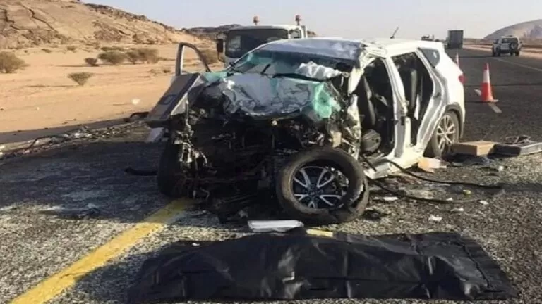 وفاة أسرة سعودية كاملة من 6 افراد في حادث سير مروع على طريق الرياض