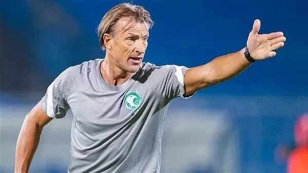 المدرب السعودي ينفي موافقته لاي عروض و رحيله عن الأخضر