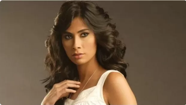 شاهد تسريب صور لروبي بوضعية فاضحة