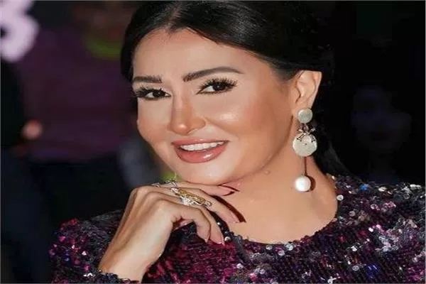 شاهد صورة حميمة لغادة عبد الرازق مع اول ازواجها لن تصدق من يكون ؟