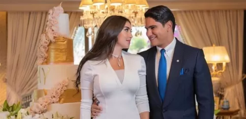 بالصور: شاهد ما فعله احمد ابو هشيمة بياسمين صبري امام الجمهوري وصدم الجميع