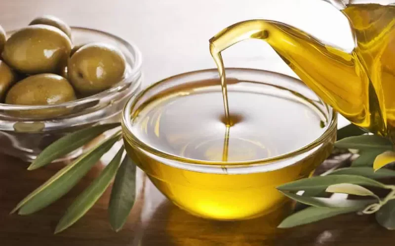 الصحة السعودية تصدر تحذير هام من هذا النوع من زيت الزيتون يجب التخلص منه فوراً
