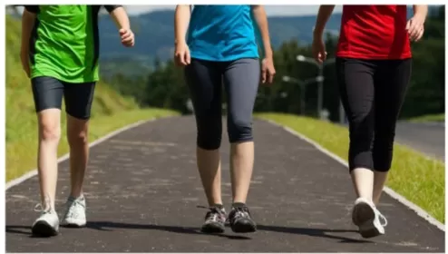 معجزة حقيقية ستحدث في جسمك عندما تمشي لمدة ربع ساعة يومياً وستتغير حياتك للابد