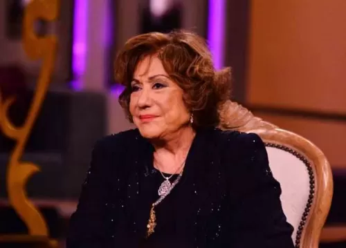 فنانة مصرية تعترف بما فعله بها زوجها في ليلة الدخلة والوضع المخل الذي ربطها وهي عليه عقاباً لهذا المشهد