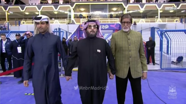بالفيديو وزير الترفيه السعودي برفقه اميتاب باتشن وناصر خليفي انطلاق كاس الرياض